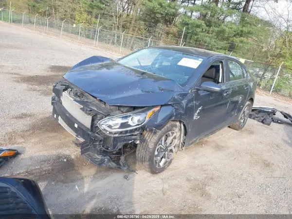 3KPF24AD6ME372761 2021 KIA FORTE - Image 2