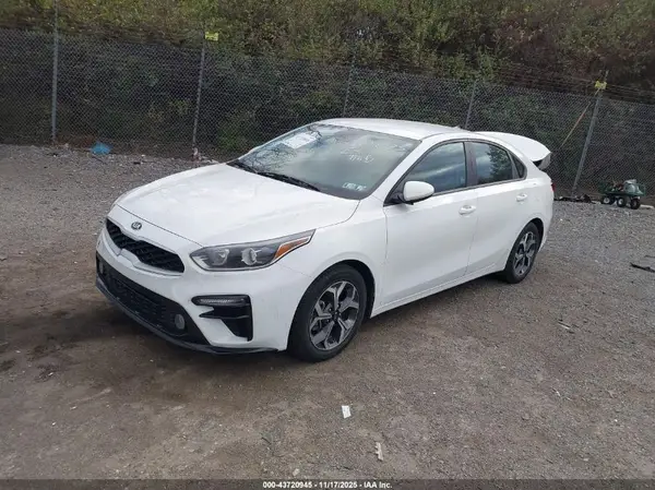 3KPF24AD6ME375188 2021 KIA FORTE - Image 2