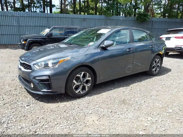 3KPF24AD6ME381833 2021 KIA FORTE - Image 2