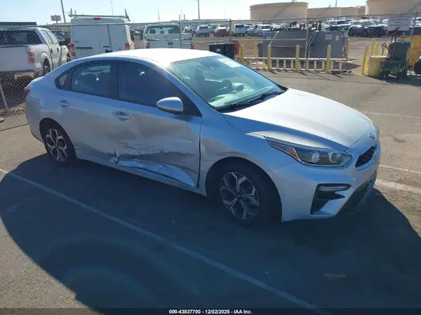 3KPF24AD6ME382660 2021 KIA FORTE - Image 1