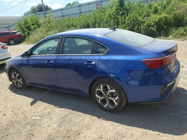 3KPF24AD6ME385736 2021 KIA FORTE - Image 2