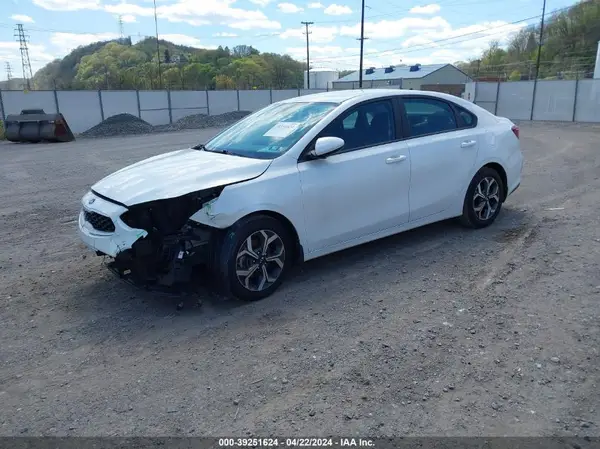 3KPF24AD6ME386370 2021 KIA FORTE - Image 2