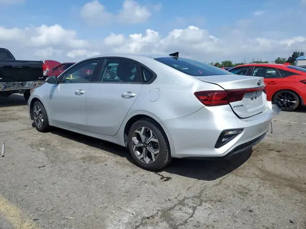 3KPF24AD6ME386658 2021 KIA FORTE - Image 2