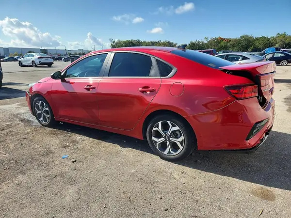 3KPF24AD6ME387132 2021 KIA FORTE - Image 2