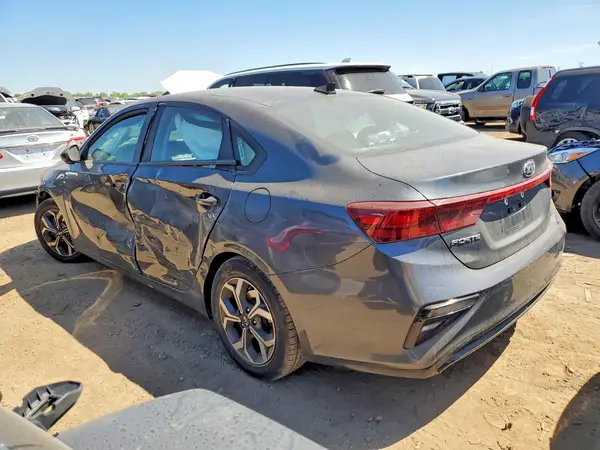 3KPF24AD6ME387485 2021 KIA FORTE - Image 2