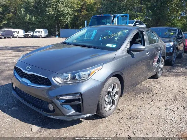 3KPF24AD6ME388037 2021 KIA FORTE - Image 2