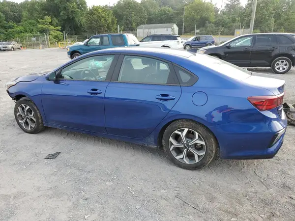 3KPF24AD6ME388443 2021 KIA FORTE - Image 2
