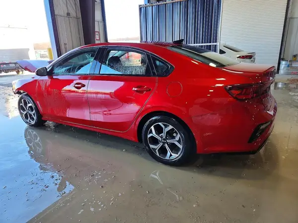 3KPF24AD6ME389379 2021 KIA FORTE - Image 2