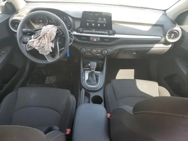 3KPF24AD6ME389706 2021 KIA FORTE - Image 8