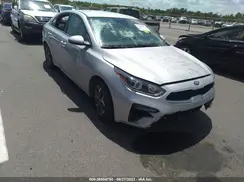 3KPF24AD6ME390371 2021 KIA FORTE