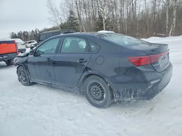 3KPF24AD6ME392718 2021 KIA FORTE - Image 2