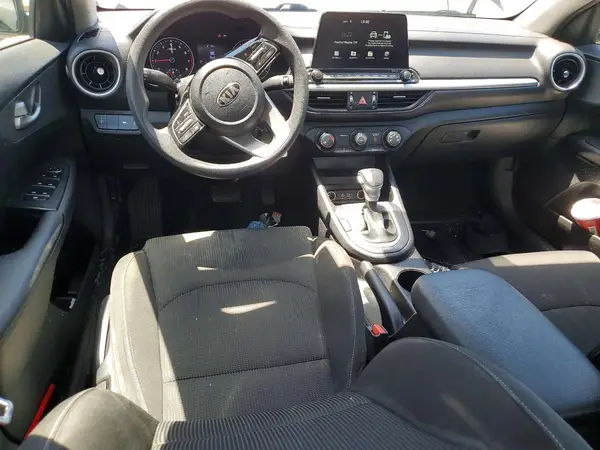 3KPF24AD6ME397482 2021 KIA FORTE - Image 8