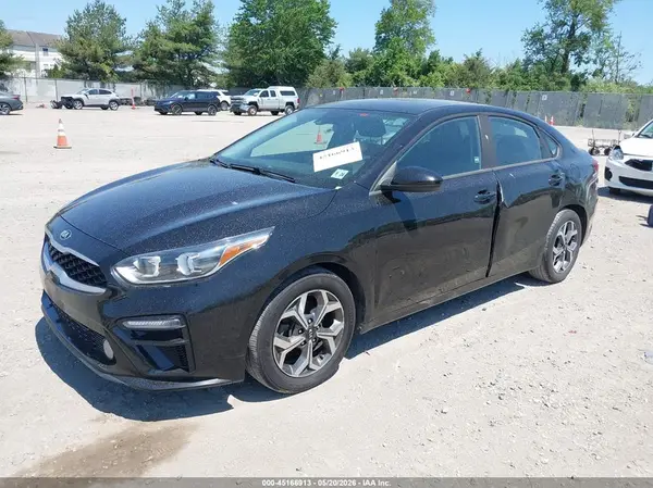 3KPF24AD6ME403023 2021 KIA FORTE - Image 2