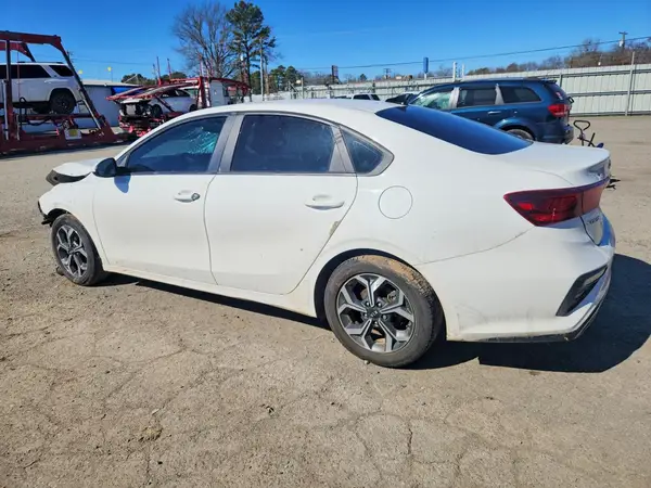 3KPF24AD6ME403281 2021 KIA FORTE - Image 2