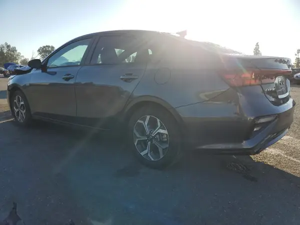 3KPF24AD6ME405970 2021 KIA FORTE - Image 2