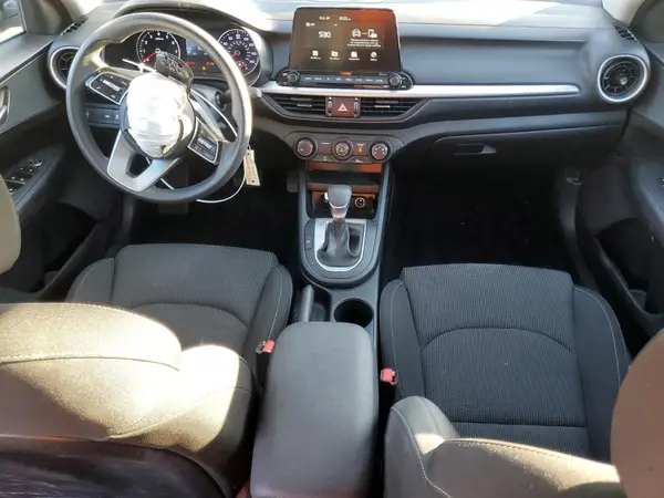 3KPF24AD6ME405970 2021 KIA FORTE - Image 8