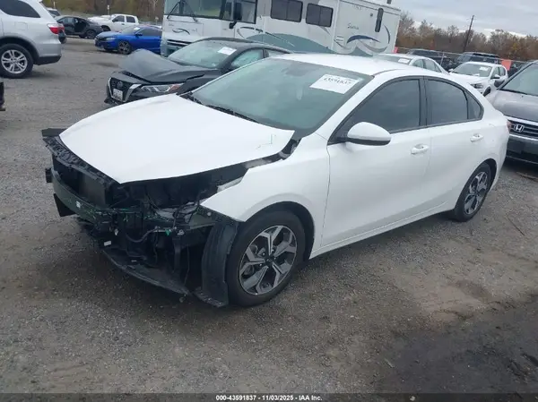 3KPF24AD6ME408853 2021 KIA FORTE - Image 2