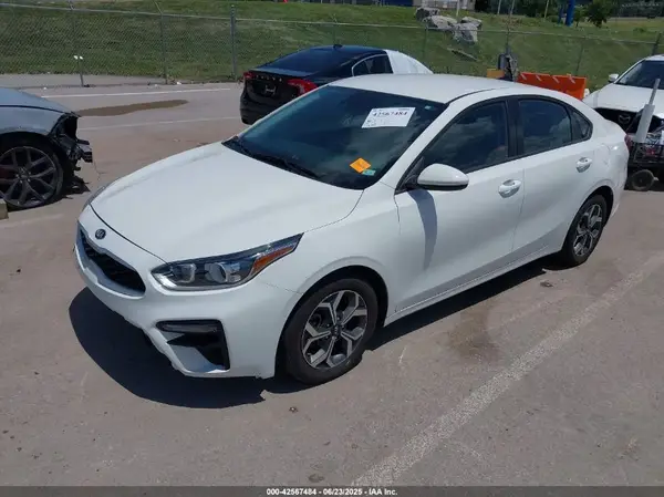 3KPF24AD6ME409808 2021 KIA FORTE - Image 2