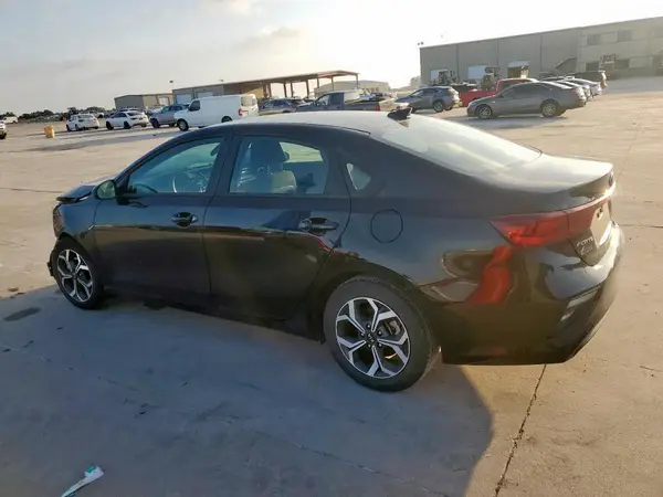 3KPF24AD6ME410117 2021 KIA FORTE - Image 2