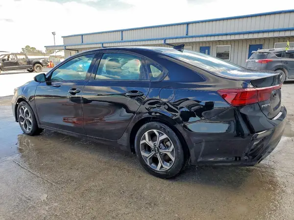 3KPF24AD6ME410814 2021 KIA FORTE - Image 2