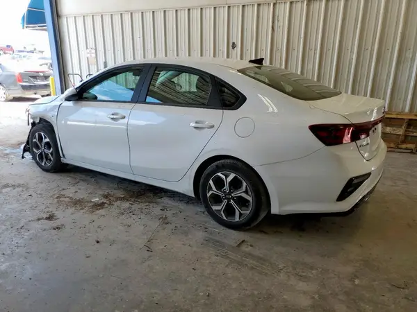 3KPF24AD6ME410988 2021 KIA FORTE - Image 2