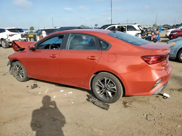 3KPF24AD6NE416064 2022 KIA FORTE - Image 2