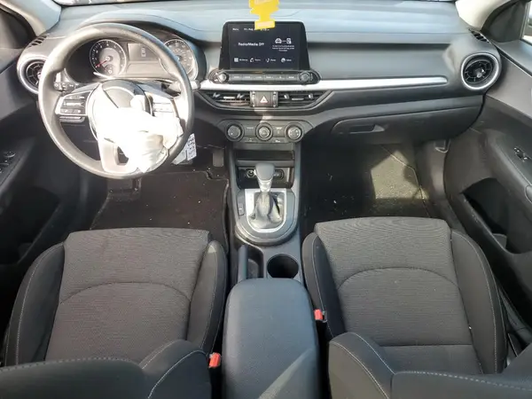 3KPF24AD6NE416064 2022 KIA FORTE - Image 8