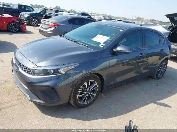 3KPF24AD6NE416467 2022 KIA FORTE - Image 2