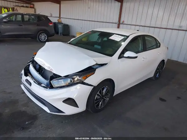 3KPF24AD6NE417151 2022 KIA FORTE - Image 2