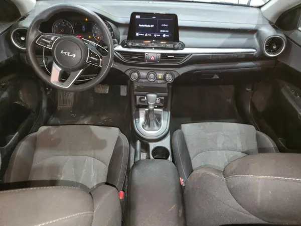 3KPF24AD6NE422821 2022 KIA FORTE - Image 8