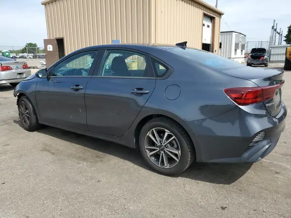 3KPF24AD6NE423712 2022 KIA FORTE - Image 2