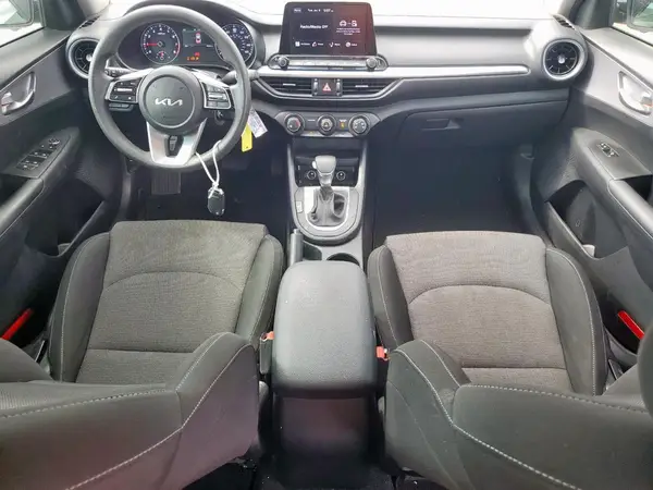 3KPF24AD6NE424133 2022 KIA FORTE - Image 8