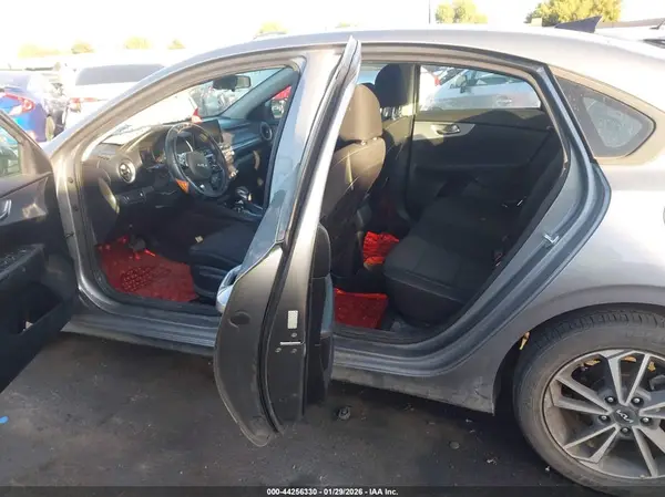 3KPF24AD6NE424679 2022 KIA FORTE - Image 8
