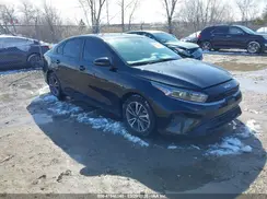 3KPF24AD6NE424973 2022 KIA FORTE