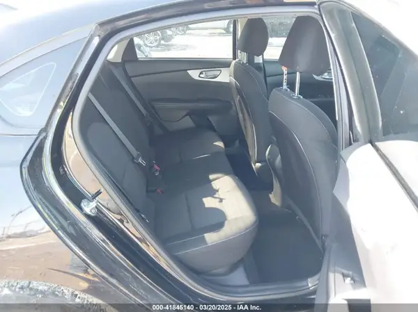 3KPF24AD6NE424973 2022 KIA FORTE - Image 8