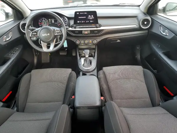 3KPF24AD6NE425525 2022 KIA FORTE - Image 8