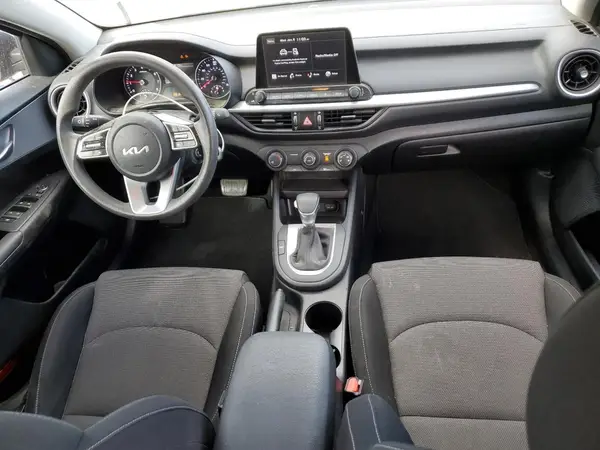 3KPF24AD6NE425749 2022 KIA FORTE - Image 8
