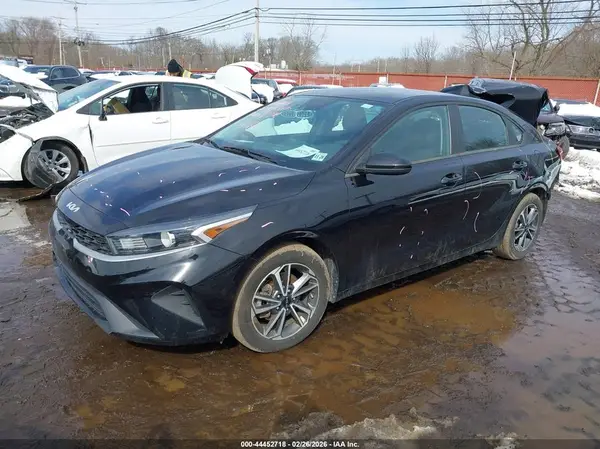 3KPF24AD6NE425962 2022 KIA FORTE - Image 2