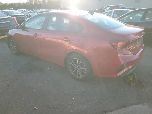 3KPF24AD6NE427355 2022 KIA FORTE - Image 2