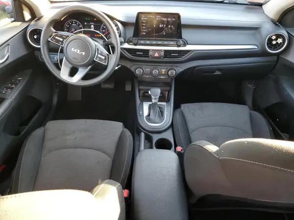 3KPF24AD6NE427355 2022 KIA FORTE - Image 8
