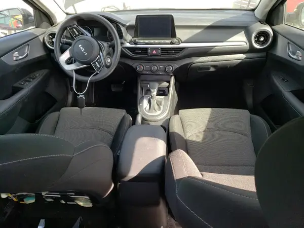 3KPF24AD6NE430014 2022 KIA FORTE - Image 8