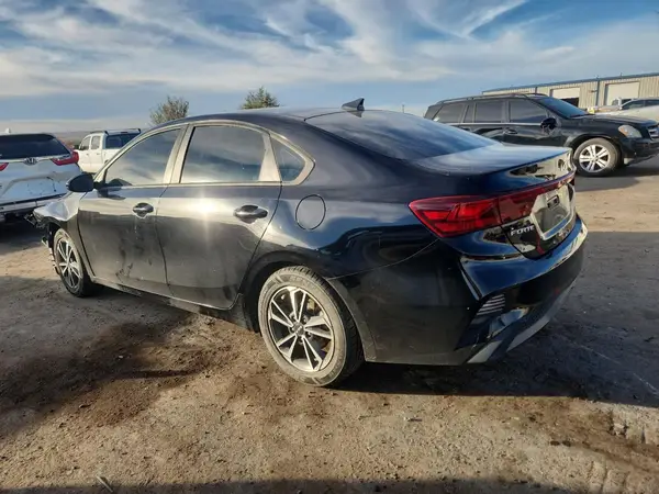3KPF24AD6NE430689 2022 KIA FORTE - Image 2