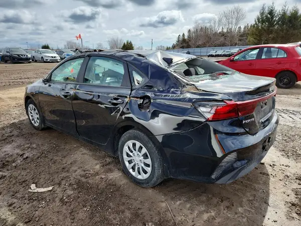 3KPF24AD6NE438291 2022 KIA FORTE - Image 2