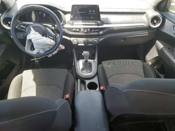 3KPF24AD6NE440848 2022 KIA FORTE - Image 8