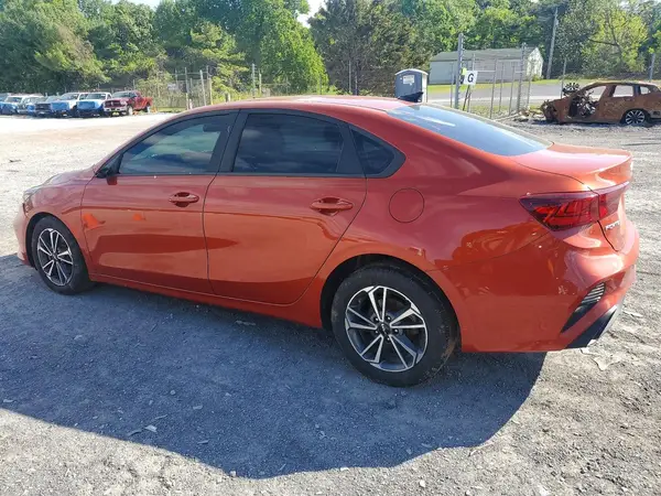 3KPF24AD6NE442499 2022 KIA FORTE - Image 2