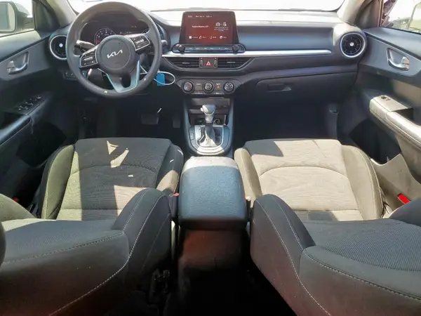3KPF24AD6NE443040 2022 KIA FORTE - Image 8