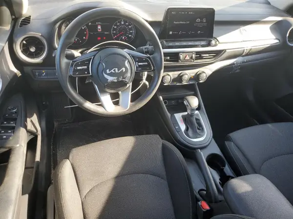 3KPF24AD6NE443278 2022 KIA FORTE - Image 8