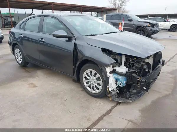 3KPF24AD6NE447072 2022 KIA FORTE - Image 1