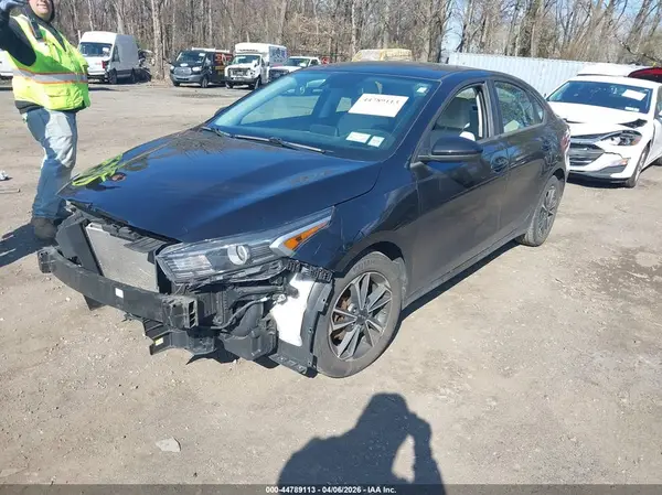 3KPF24AD6NE448920 2022 KIA FORTE - Image 2