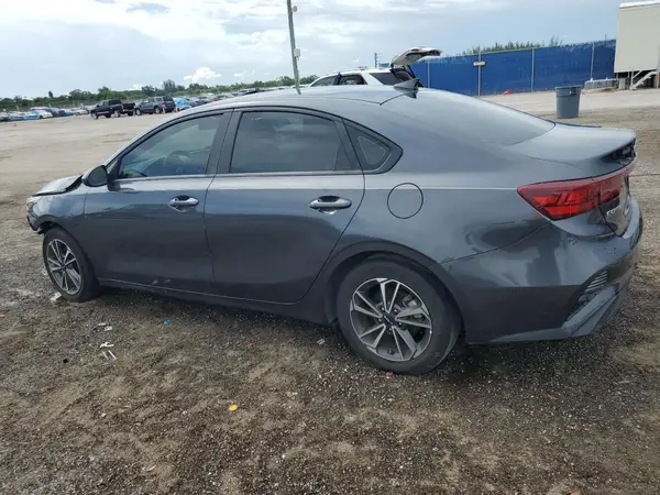 3KPF24AD6NE451400 2022 KIA FORTE - Image 2